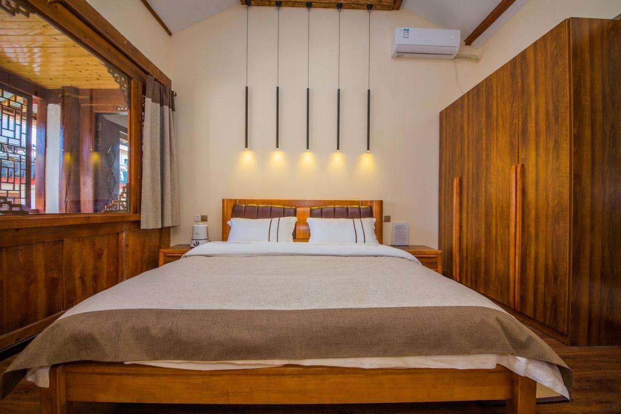 Lijiang Rongyi Homestay Εξωτερικό φωτογραφία