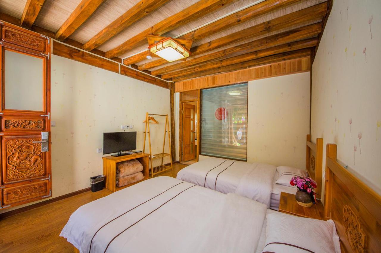 Lijiang Rongyi Homestay Εξωτερικό φωτογραφία