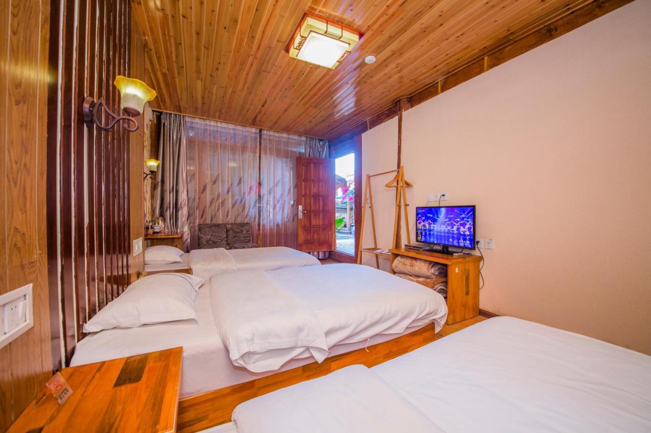 Lijiang Rongyi Homestay Εξωτερικό φωτογραφία