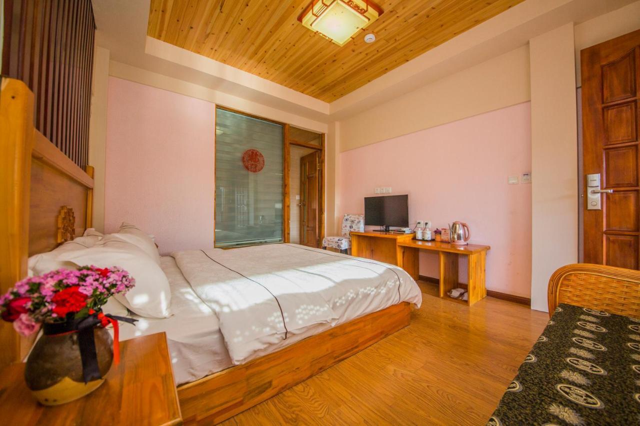 Lijiang Rongyi Homestay Εξωτερικό φωτογραφία