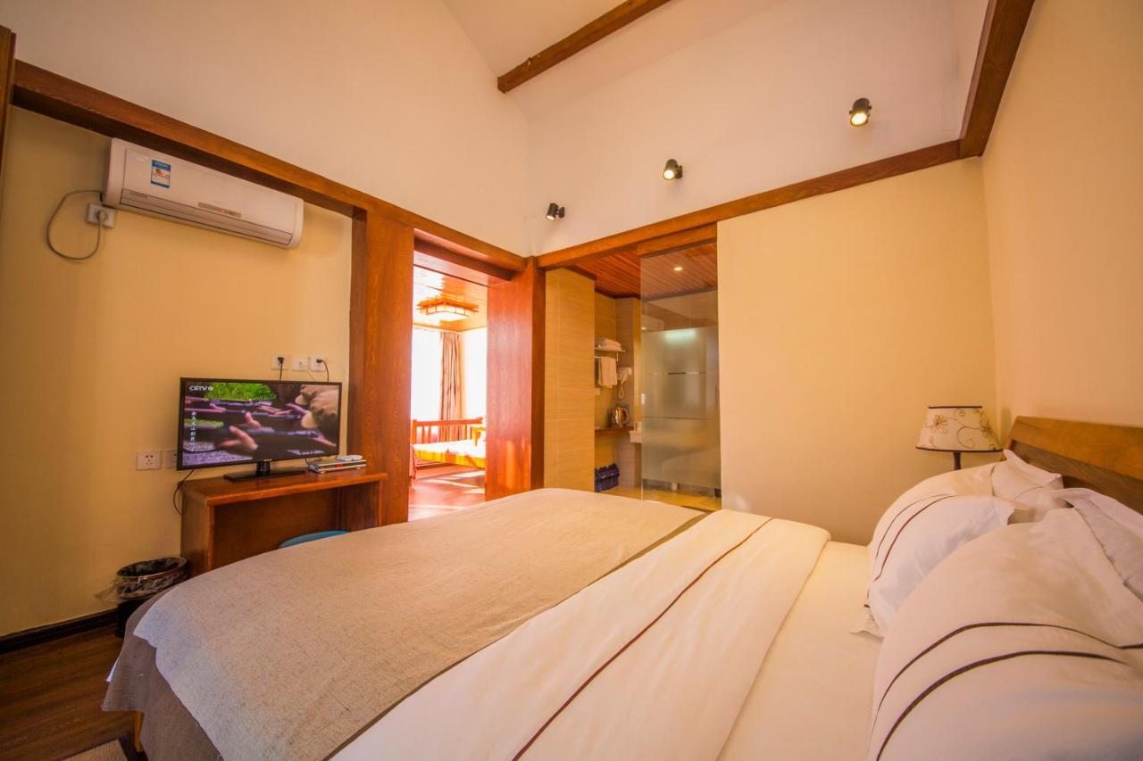 Lijiang Rongyi Homestay Εξωτερικό φωτογραφία