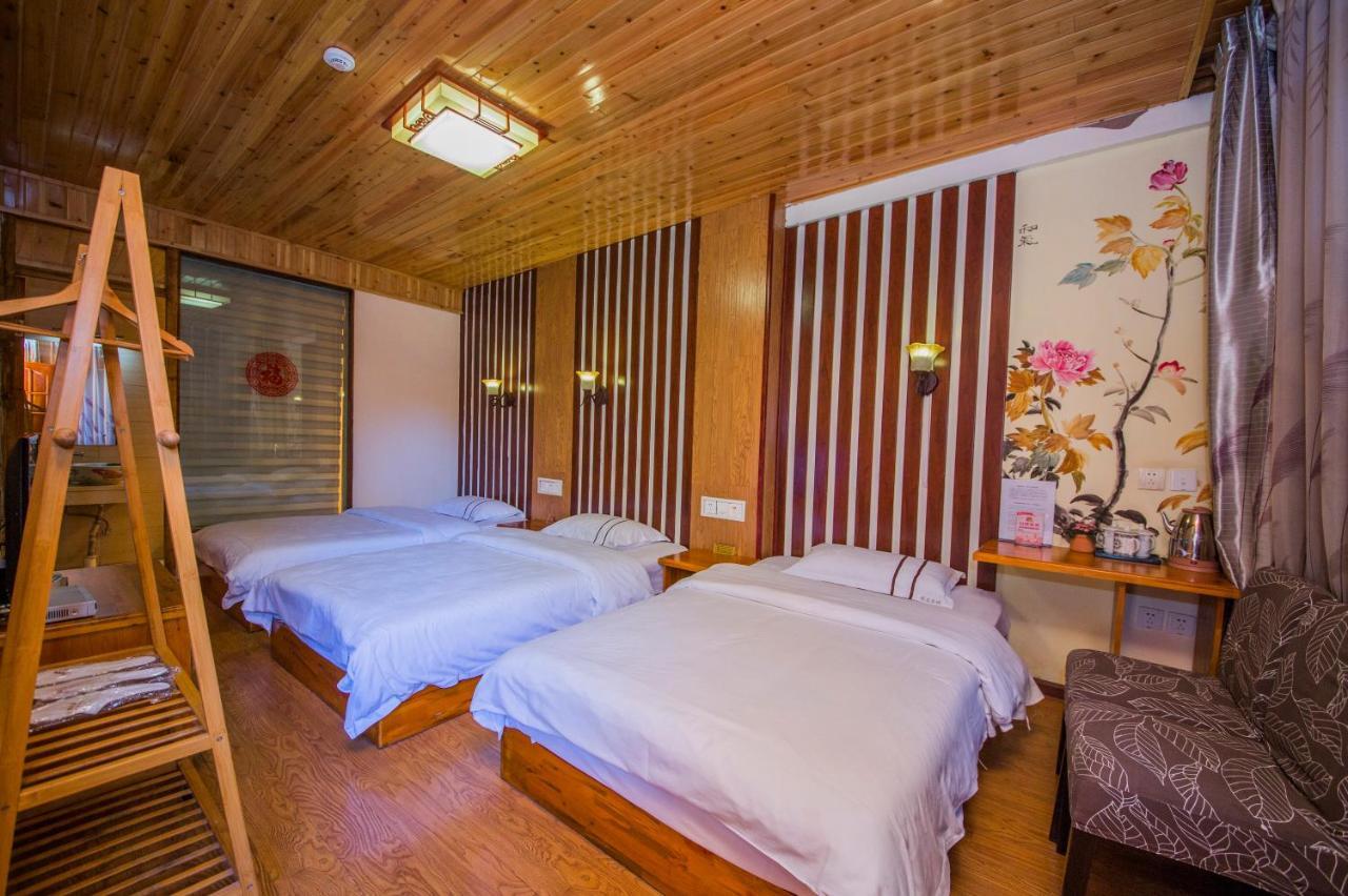 Lijiang Rongyi Homestay Εξωτερικό φωτογραφία